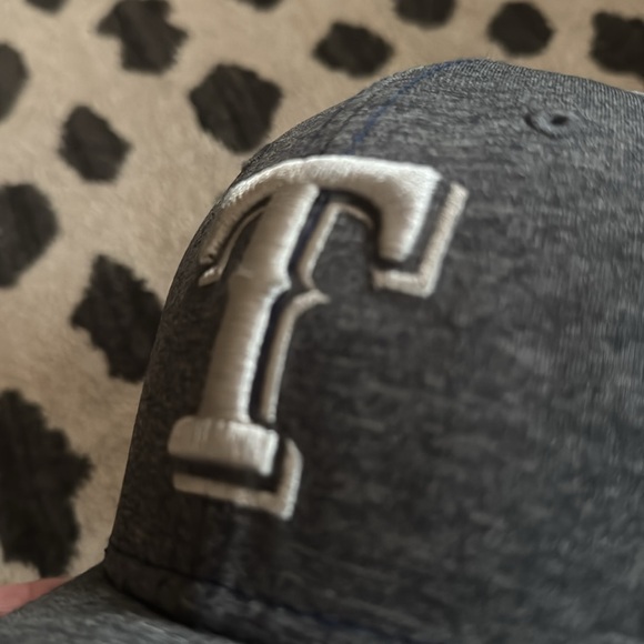 Texas Rangers Hat - Picture 6 of 6